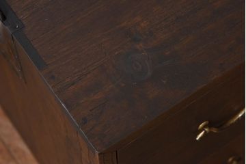 アンティーク家具　味のある古い桐材製の箪笥ローボード(衣装箪笥)