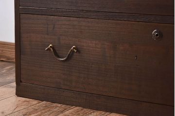 アンティーク家具　味のある古い桐材製の箪笥ローボード(衣装箪笥)