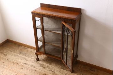アンティーク家具　ベロア貼り!イギリスアンティークの猫脚キャビネット マホガニー材