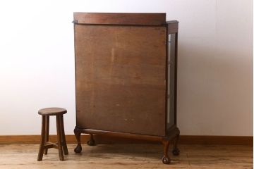 アンティーク家具　ベロア貼り!イギリスアンティークの猫脚キャビネット マホガニー材