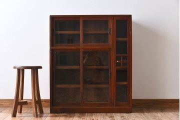 アンティーク家具　古い木のガラス引き戸収納棚　和製アンティーク