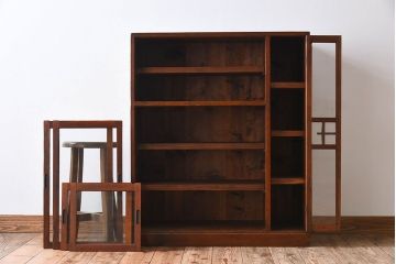 アンティーク家具　古い木のガラス引き戸収納棚　和製アンティーク