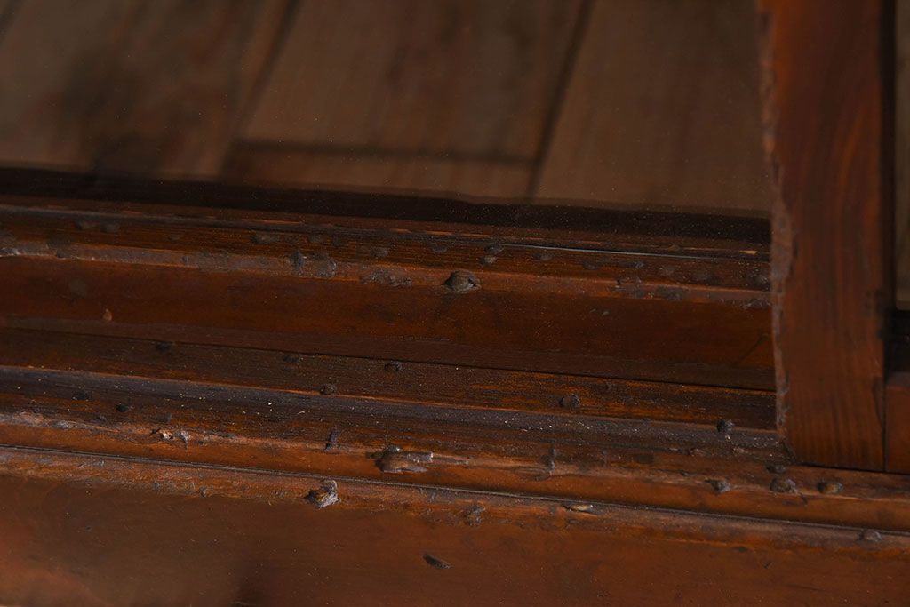 アンティーク家具　古い木のガラス引き戸収納棚　和製アンティーク