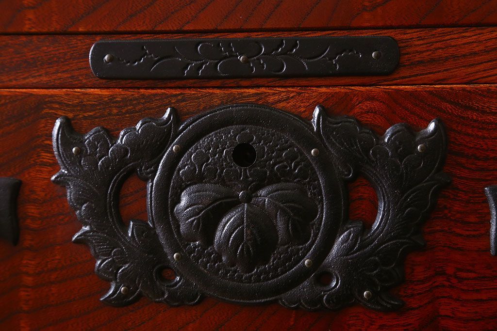 中古 伝統民芸家具 岩谷堂 衣装箪笥(2)