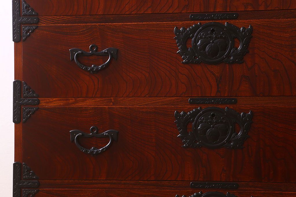 中古 伝統民芸家具 岩谷堂 衣装箪笥(2)