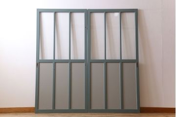 くすんだグリーン×グレーペイント!おしゃれなガラス戸2枚セット