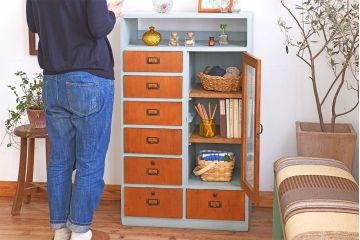 アンティーク家具　7杯引き出し付き!和製アンティークのペイント収納棚(戸棚)