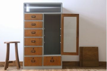 アンティーク家具　7杯引き出し付き!和製アンティークのペイント収納棚(戸棚)