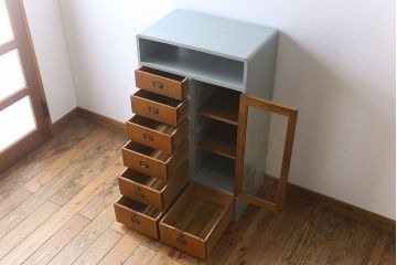 アンティーク家具　7杯引き出し付き!和製アンティークのペイント収納棚(戸棚)
