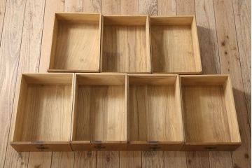 アンティーク家具　7杯引き出し付き!和製アンティークのペイント収納棚(戸棚)