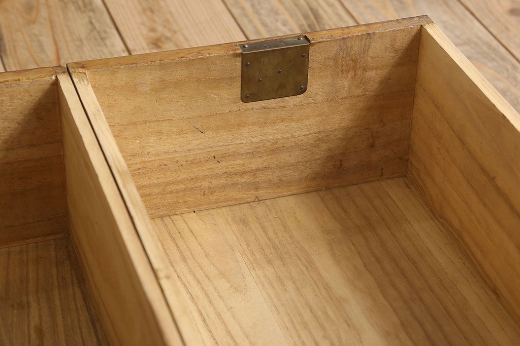 アンティーク家具　7杯引き出し付き!和製アンティークのペイント収納棚(戸棚)