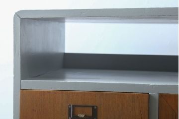 アンティーク家具　7杯引き出し付き!和製アンティークのペイント収納棚(戸棚)