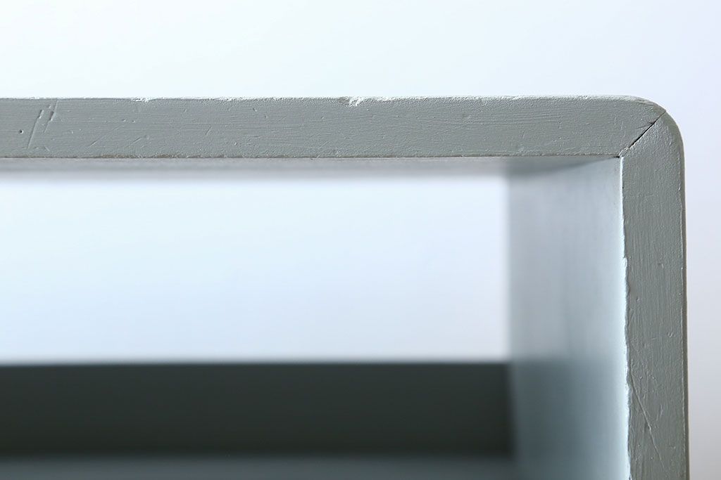 アンティーク家具　7杯引き出し付き!和製アンティークのペイント収納棚(戸棚)