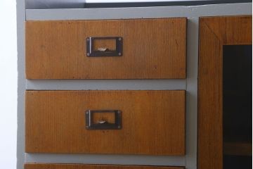 アンティーク家具　7杯引き出し付き!和製アンティークのペイント収納棚(戸棚)