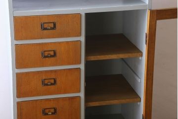 アンティーク家具　7杯引き出し付き!和製アンティークのペイント収納棚(戸棚)