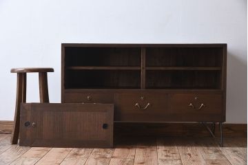 アンティーク家具　総桐材製!シンプルな鉄脚付きローボード