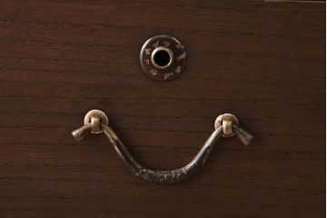 アンティーク家具　総桐材製!シンプルな鉄脚付きローボード