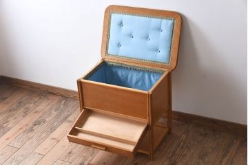 ヴィンテージ家具　イギリスビンテージ　オーク材製ソーイングテーブル(サイドテーブル)