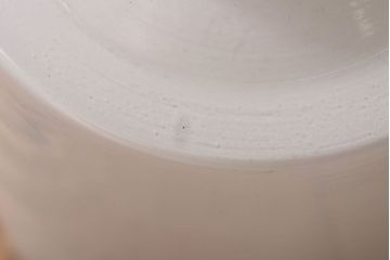 アンティーク　古い吊り下げ天井照明　白いガラスシェード(2)