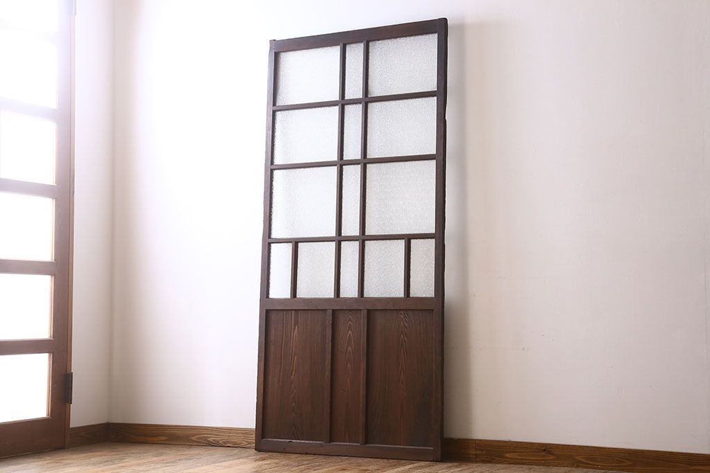 和製アンティーク　ダイヤガラス入り!おしゃれなデザインのガラス戸