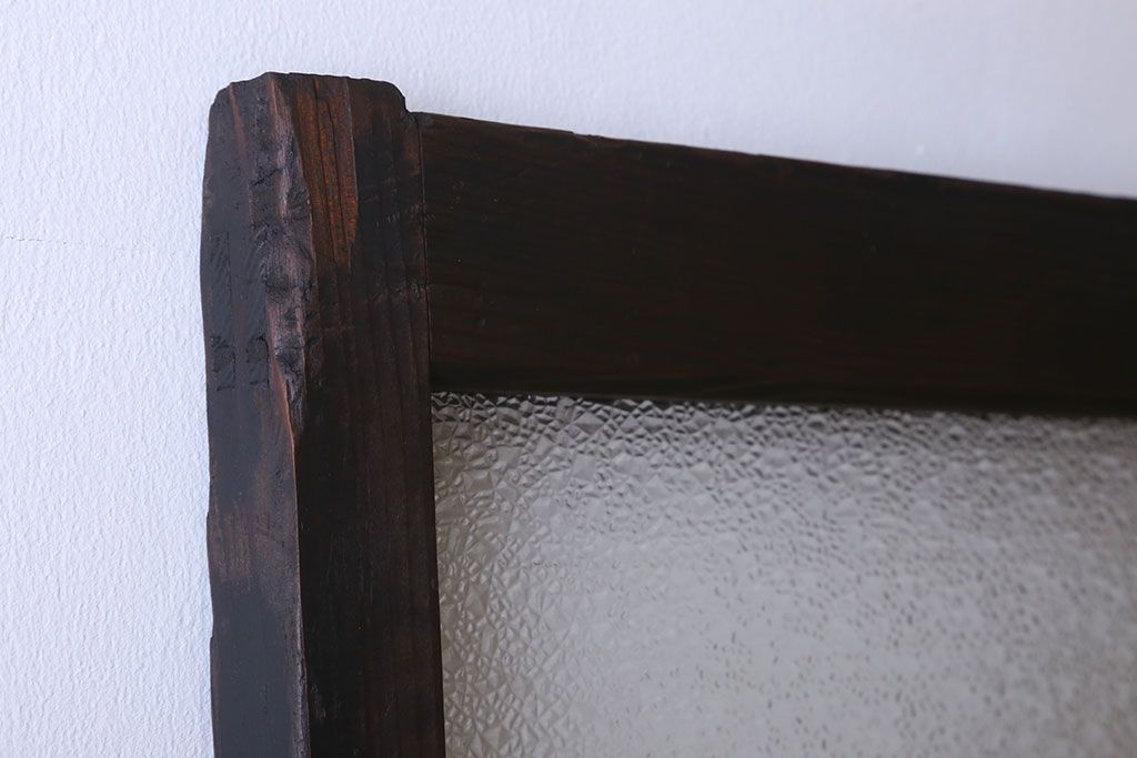 和製アンティーク　ダイヤガラス入り!おしゃれなデザインのガラス戸