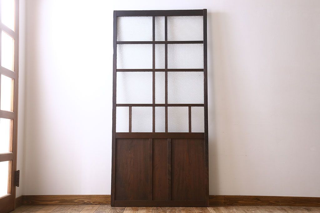 和製アンティーク　ダイヤガラス入り!おしゃれなデザインのガラス戸