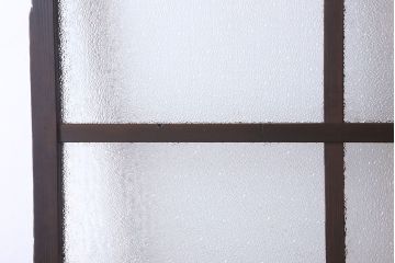 和製アンティーク　ダイヤガラス入り!おしゃれなデザインのガラス戸