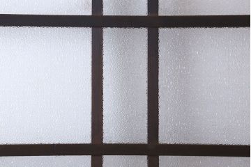 和製アンティーク　ダイヤガラス入り!おしゃれなデザインのガラス戸