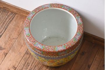 アンティーク雑貨　和製アンティーク　特大!鮮やかな十錦手火鉢　蝶の図(鉢カバー、メダカ鉢、めだか)(R-024004)