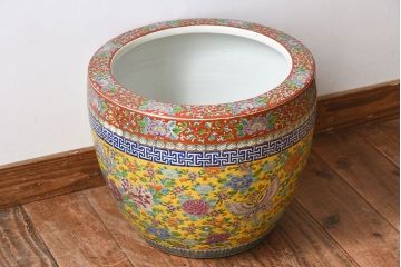 アンティーク雑貨　和製アンティーク　特大!鮮やかな十錦手火鉢　蝶の図(鉢カバー、メダカ鉢、めだか)(R-024004)