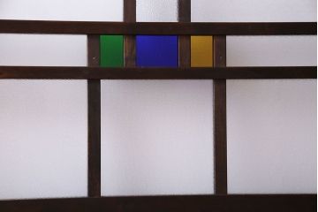 モダンなアンティークガラス戸 当時物色ガラス・ダイヤガラス入り