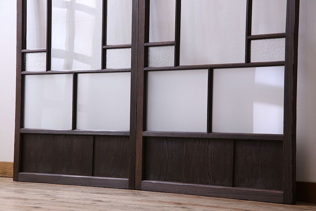 和製アンティーク　ダイヤガラス・すりガラス入り!おしゃれなデザインのガラス戸