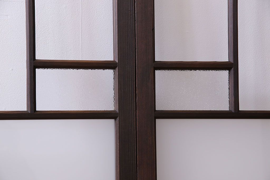 和製アンティーク　ダイヤガラス・すりガラス入り!おしゃれなデザインのガラス戸