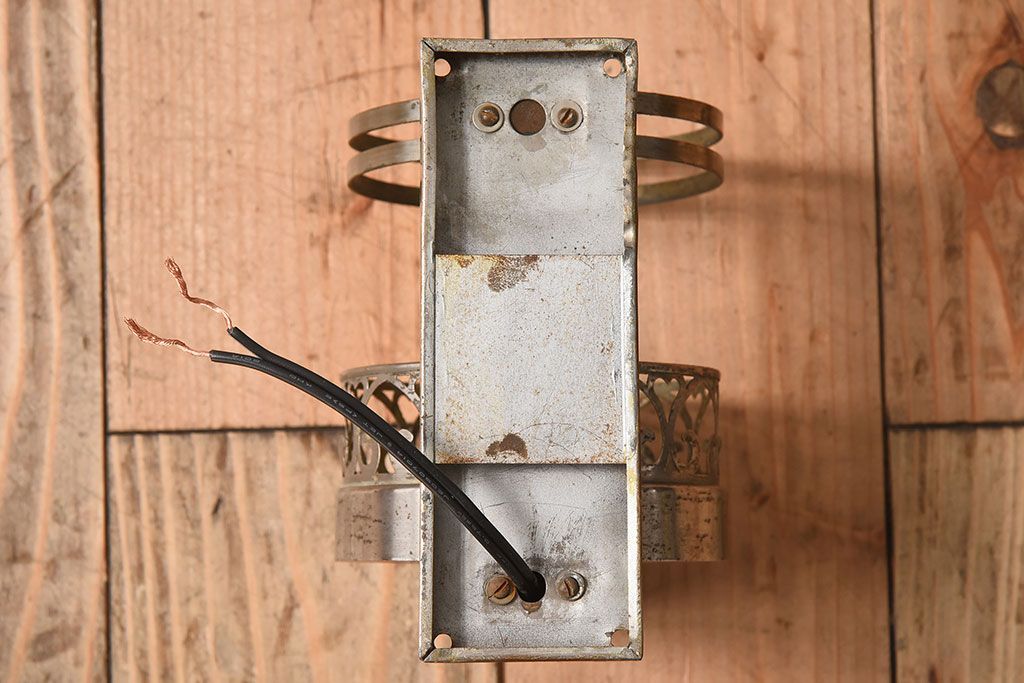 昭和レトロ　シンプルなアンティーク壁掛け照明(2)