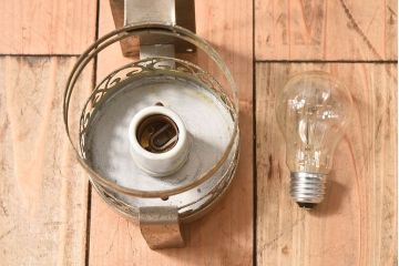 昭和レトロ　シンプルなアンティーク壁掛け照明(2)