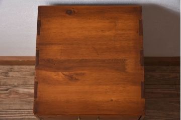 中古　手作り　シンプルな縦型小引き出し