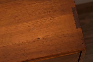 中古　手作り　シンプルな縦型小引き出し