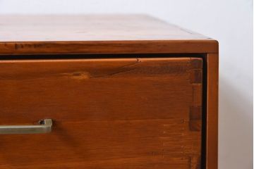 中古　手作り　シンプルな縦型小引き出し