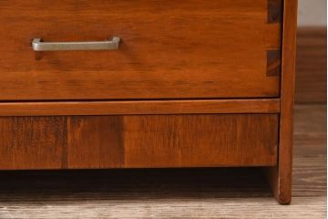 中古　手作り　シンプルな縦型小引き出し