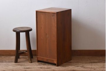 中古　手作り　シンプルな縦型小引き出し