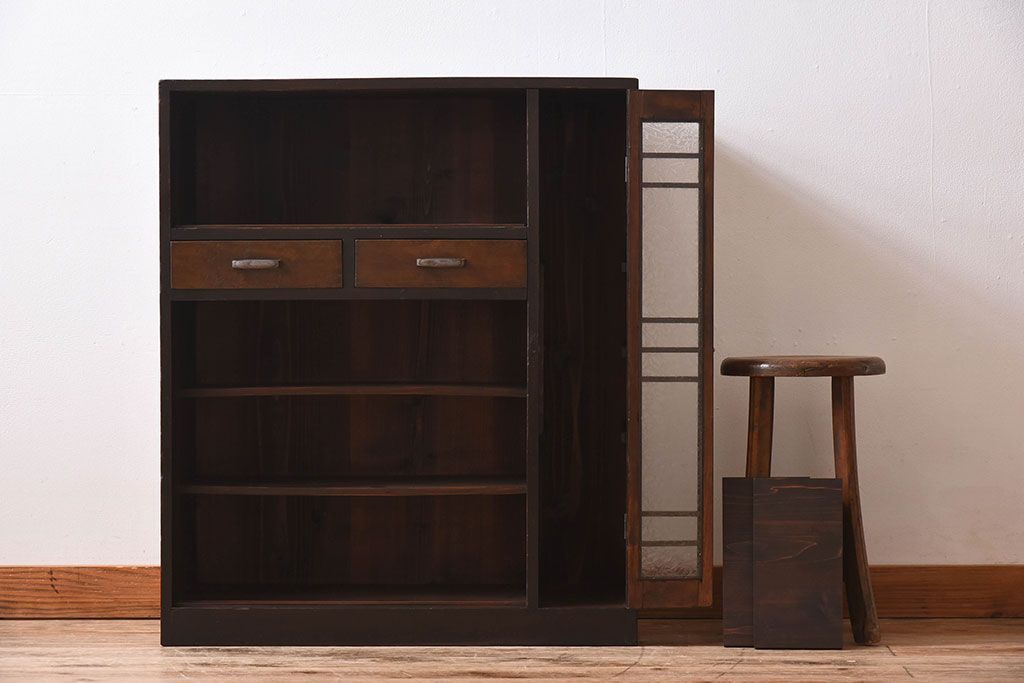 アンティーク家具　結霜ガラス入り!古い木製の収納棚(下駄箱)