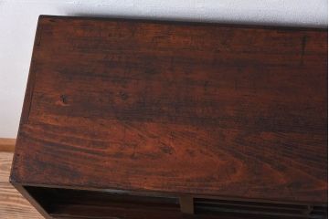 アンティーク家具　結霜ガラス入り!古い木製の収納棚(下駄箱)