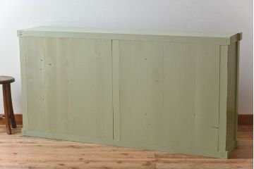 アンティーク家具　アンティークペイント　4枚引き戸　モールガラス戸のおしゃれなローボード