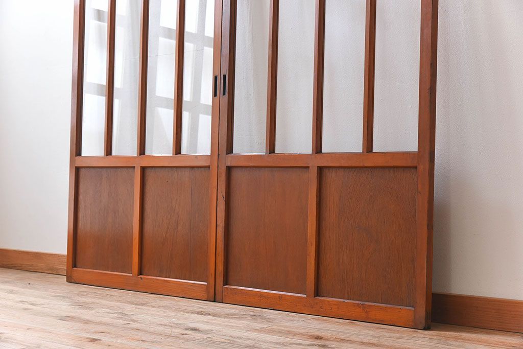 和製アンティーク　レトロな古い木のガラス戸2枚セット(2)