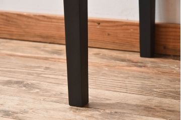 アンティーク家具　アンティーク　脚付き　縦型　上品なペイントガラスケース(2)