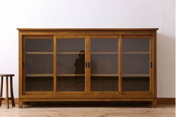 レトロ家具　昭和レトロ　脚付き!古い木製のサイドボード(収納棚)