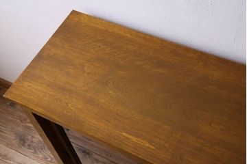 レトロ家具　昭和レトロ　脚付き!古い木製のサイドボード(収納棚)