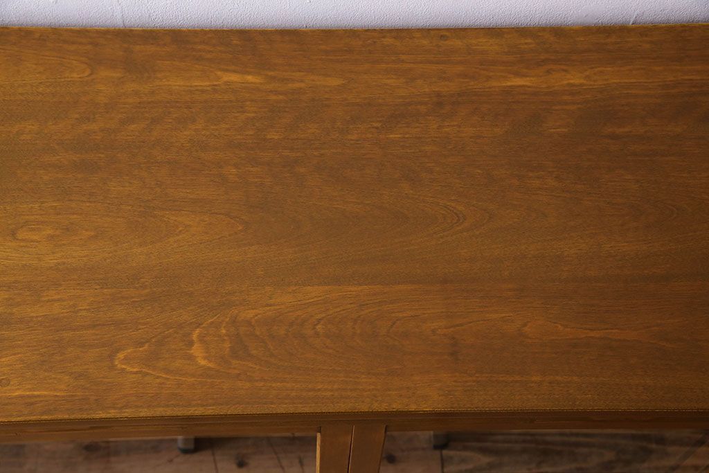 レトロ家具　昭和レトロ　脚付き!古い木製のサイドボード(収納棚)