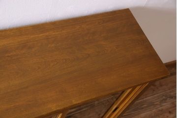 レトロ家具　昭和レトロ　脚付き!古い木製のサイドボード(収納棚)