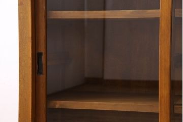 レトロ家具　昭和レトロ　脚付き!古い木製のサイドボード(収納棚)